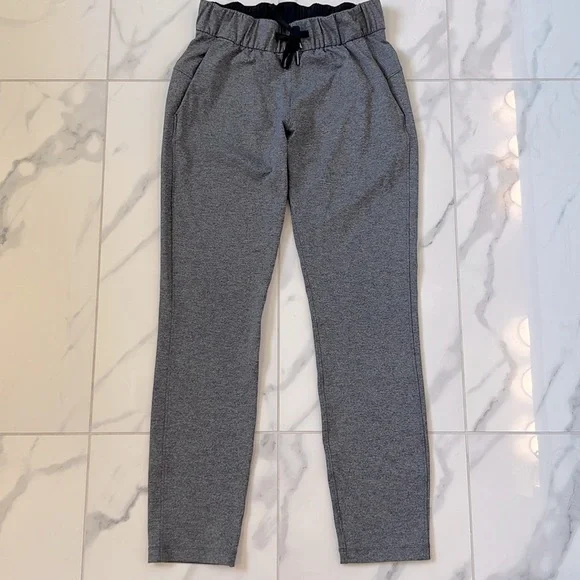 Lululemon On The Fly Pant *28" Heathered Black Lounge Jogger Pants Women’s 4 - Picture 2 of 14